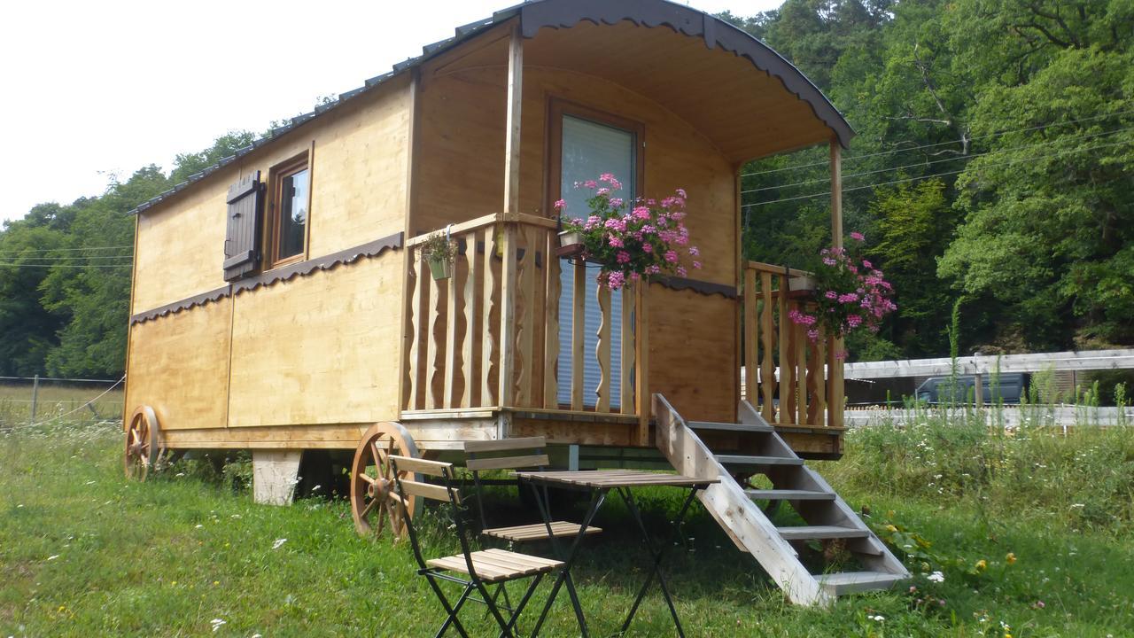 Bed and Breakfast Roulottes Django et Bella Gueberschwihr Esterno foto